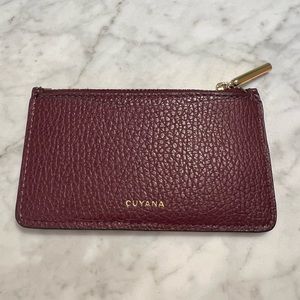 EUC Cuyana zip card case.